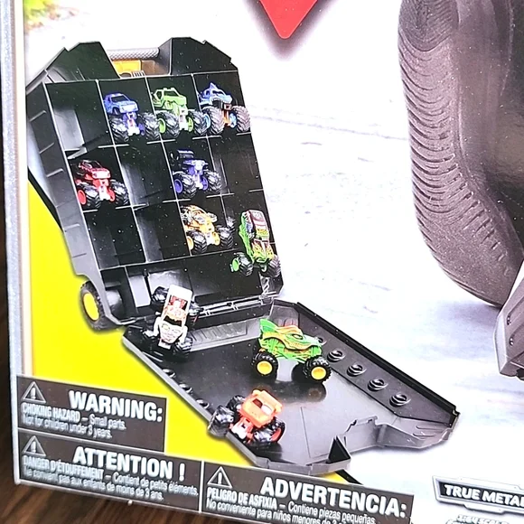 Monster Jam Pit Party & Go New In Box With 10 Trucks And Carrying Case On Wheels - Picture 3 of 12